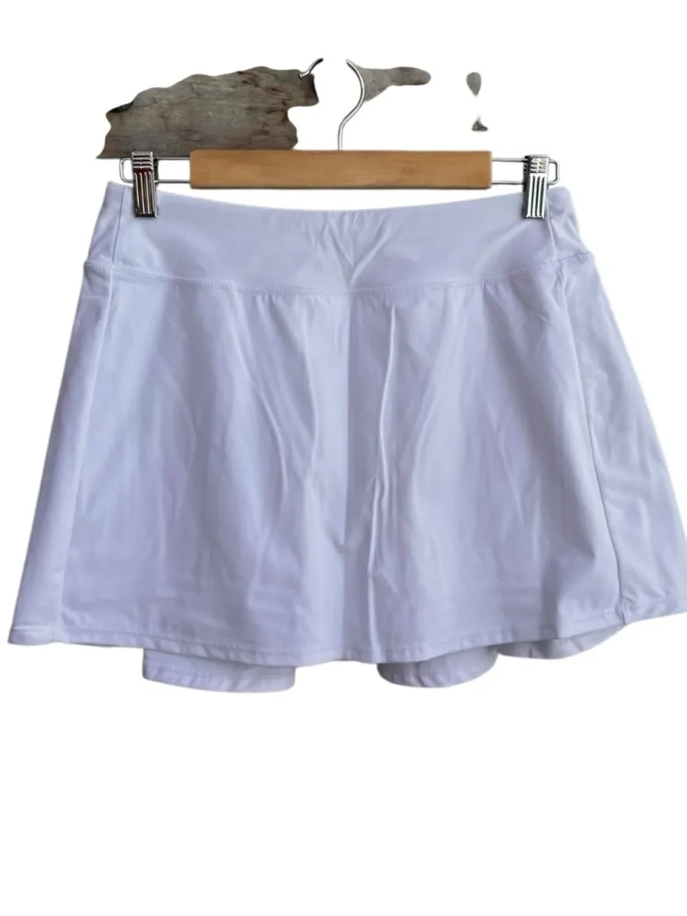 Stelle white athletic